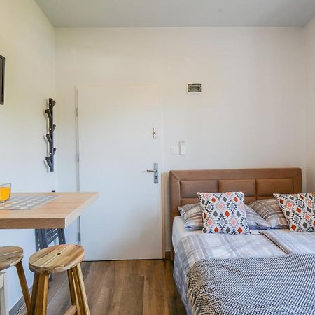 Apartment Piccolo For 2 Zara Esterno foto